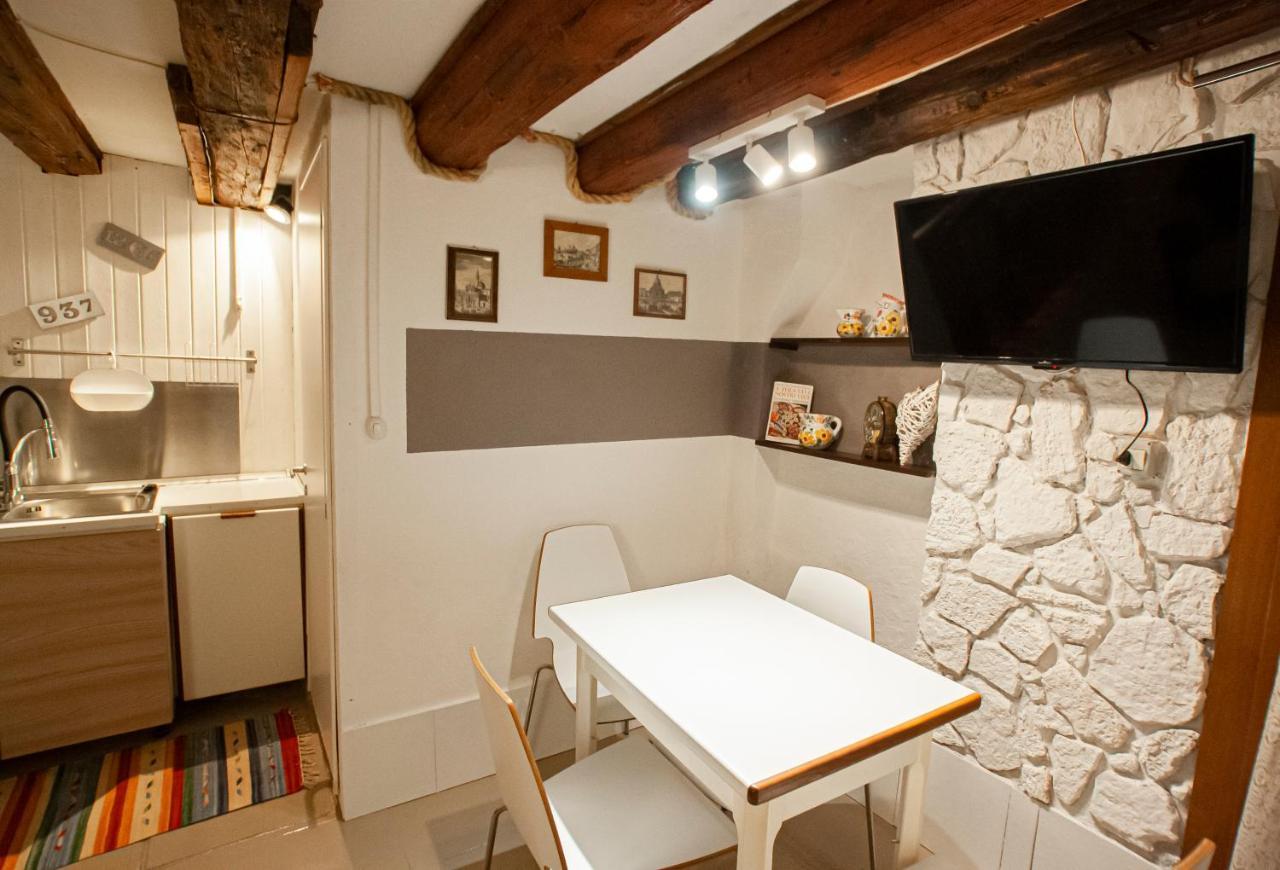 Residenza Biennale Apartment Venedig Eksteriør billede